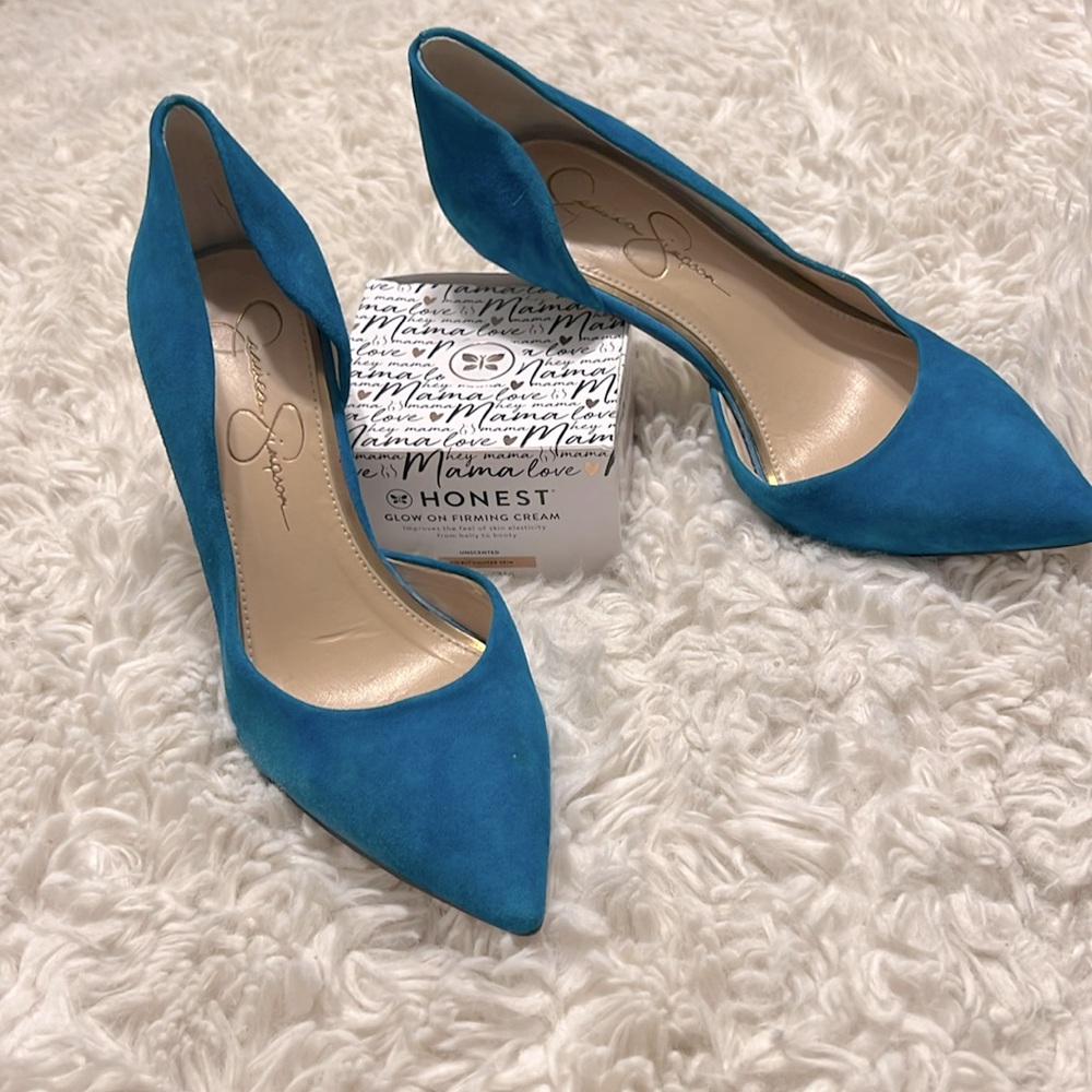 Woman’s shoe by Jessica Simpson blue size 7M pre~owned